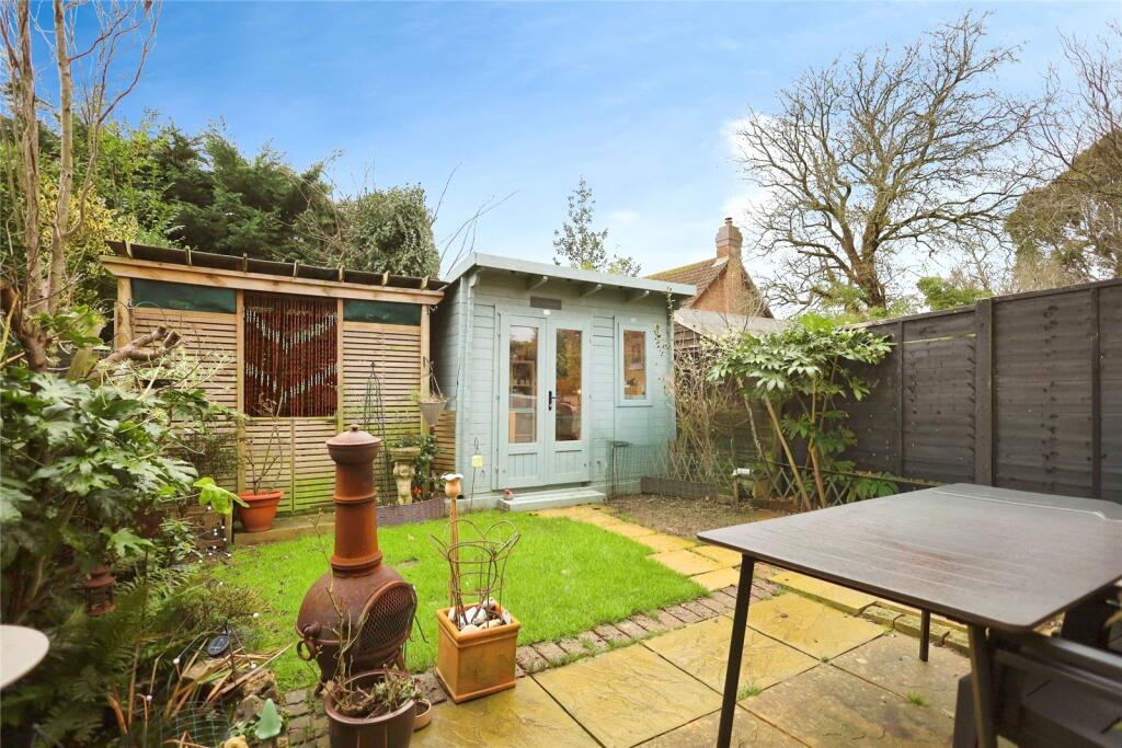 Main image of property: Pipers Field, Ridgewood, Uckfield, East Sussex, TN22