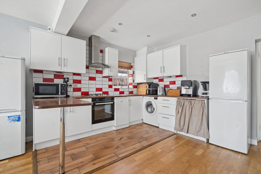 House in Three Rivers, Watford Rural - View 3