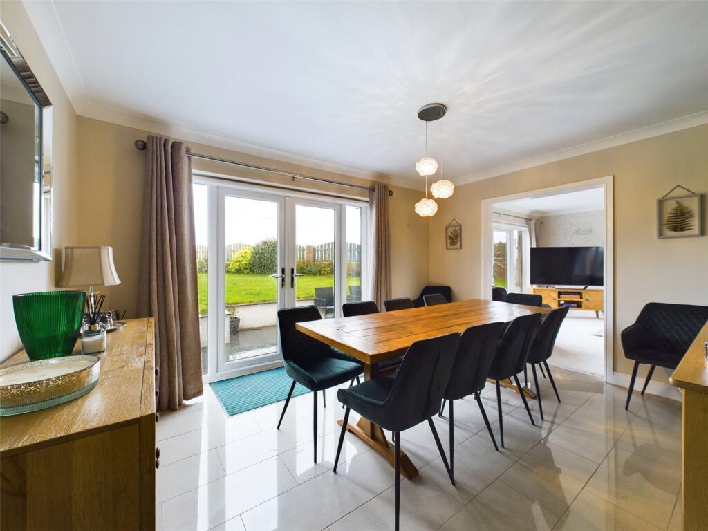 Brierholme Close, Hatfield, Doncaster, South Yorkshire, DN7 photo 4
