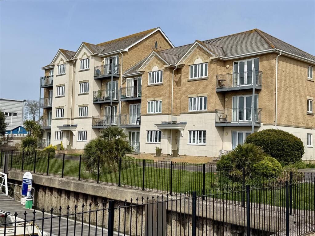 Main image of property: Medina View, East Cowes