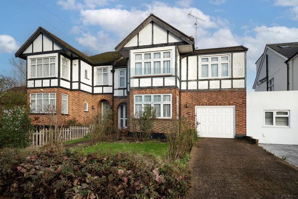 Main image of property: Fernside Avenue, Mill Hill, London, NW7