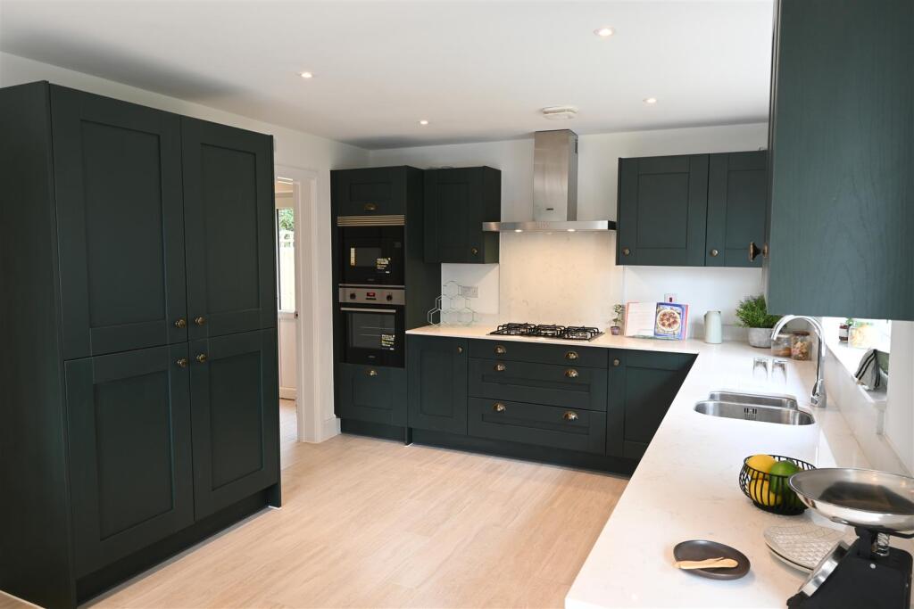 Plot 9 Crickley Fields, Brockworth photo 2