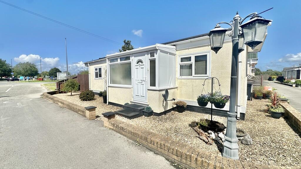 Main image of property: New Bristol Road, Worle