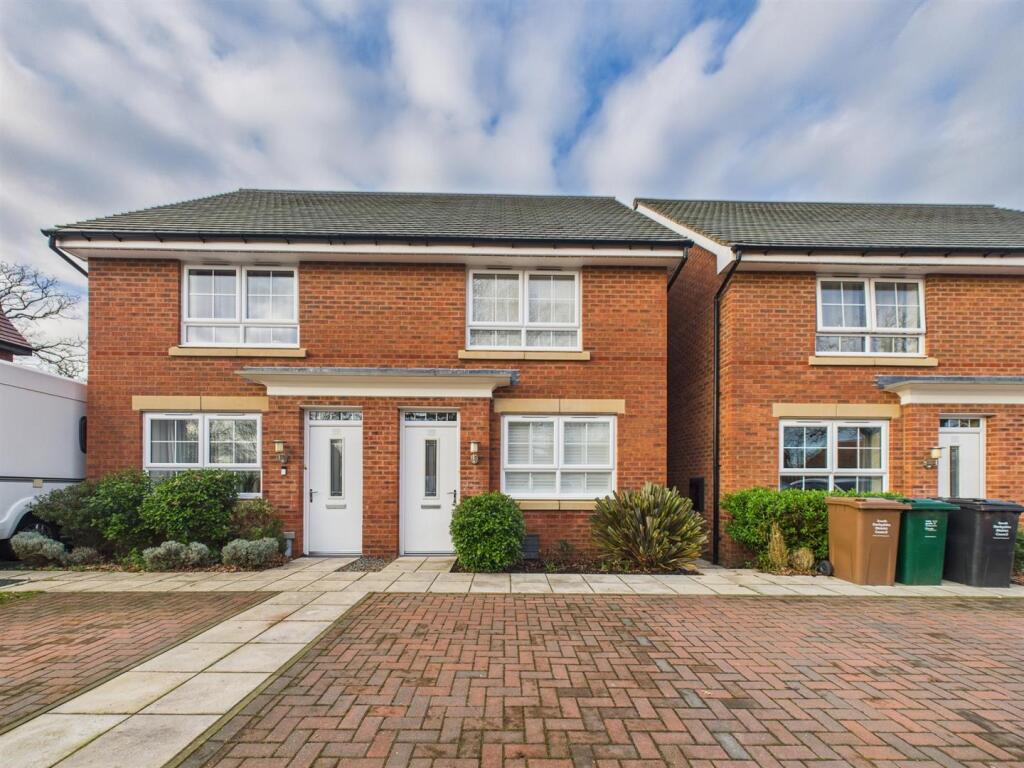 2-bed semi-detached on Somerton Close, Littleover, Derby, £225,000