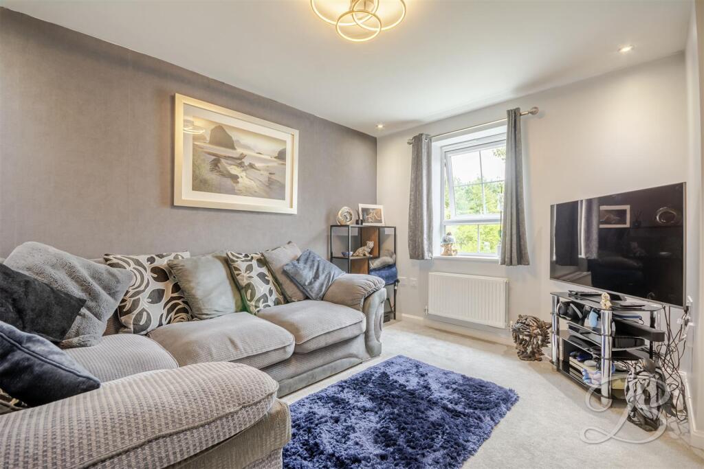 House in Nottingham - View 2