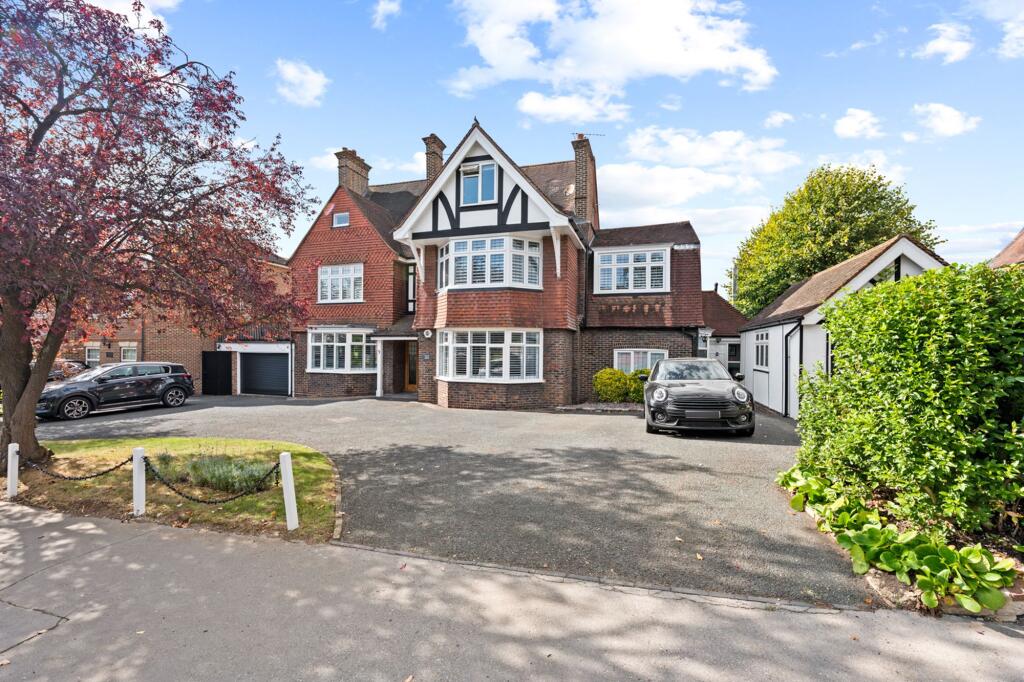 Main image of property: Melville Avenue, South Croydon, CR2