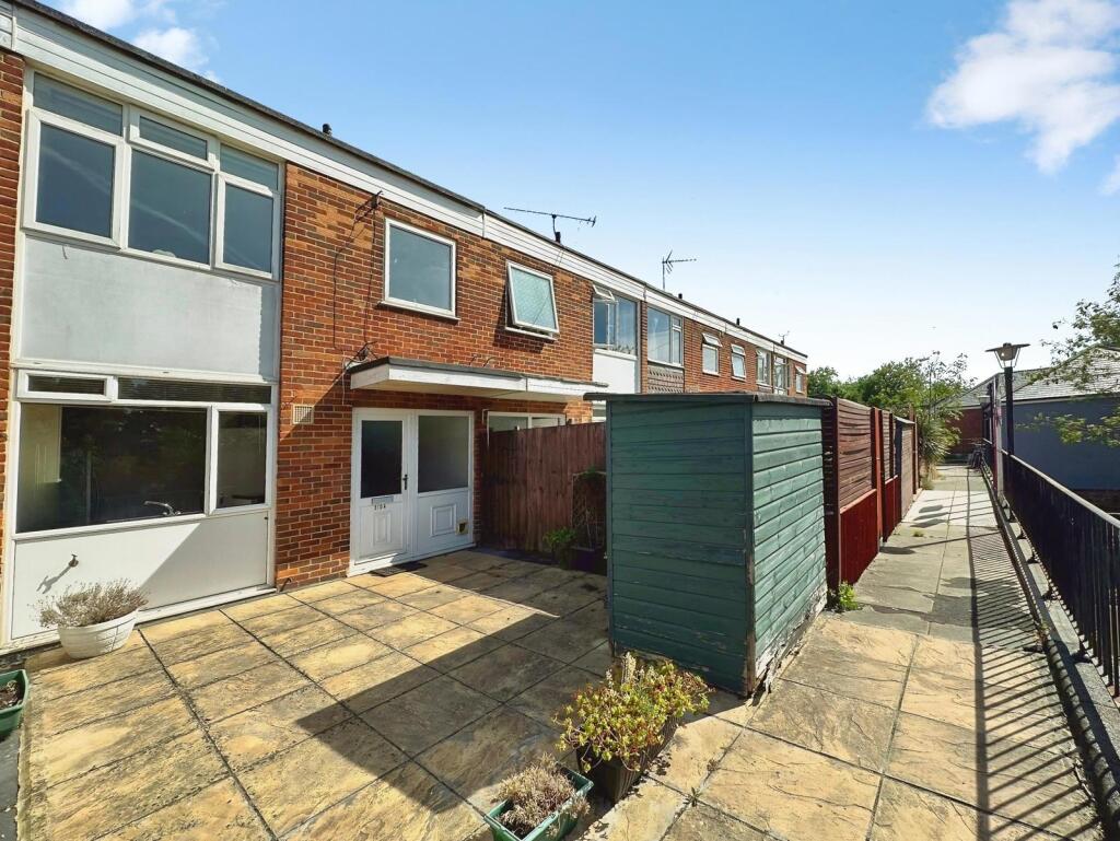 Main image of property: Fleet Road, Fleet