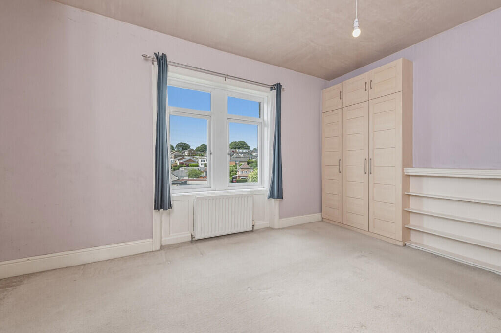 House in Huddersfield - View 5