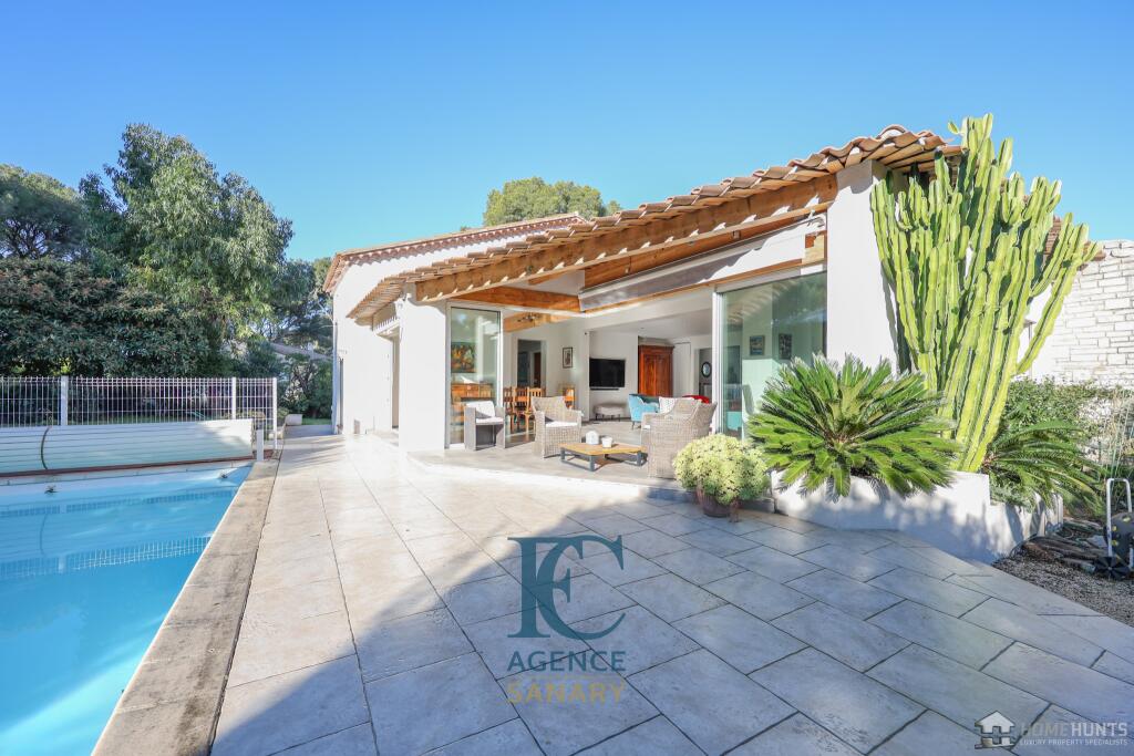 Main image of property: Provence-Alps-Cote d`Azur, Var, Sanary-sur-Mer