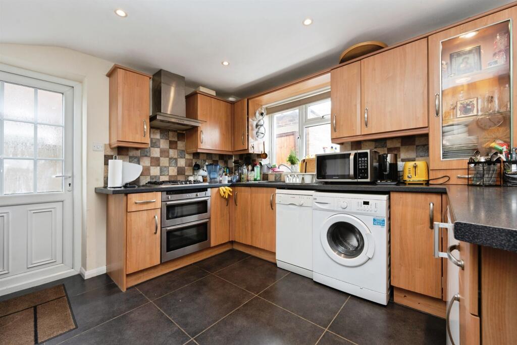 House in Watford - View 2