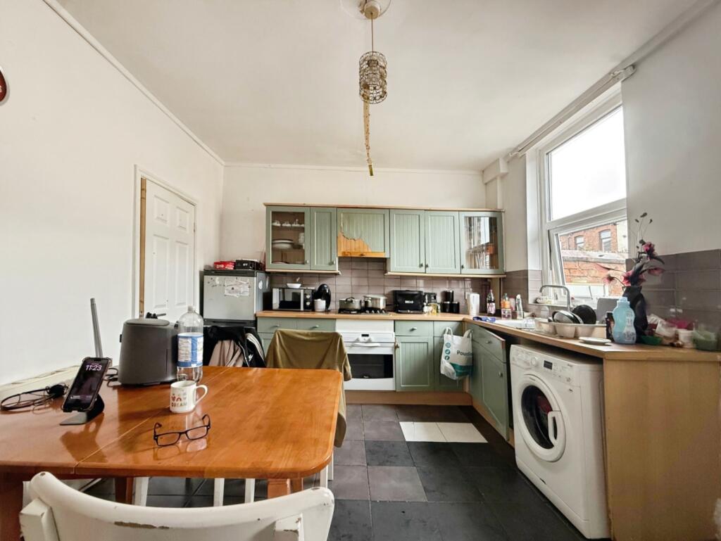 House in Leigh, Westleigh - View 5