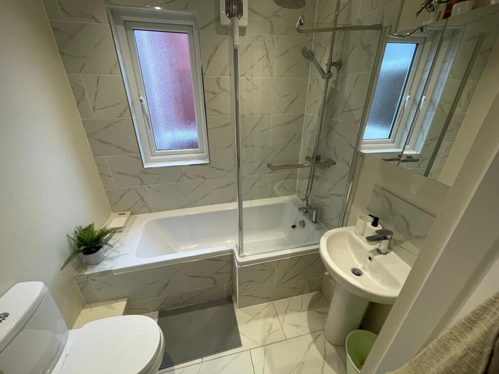 Main image of property: Lugard Road, L17