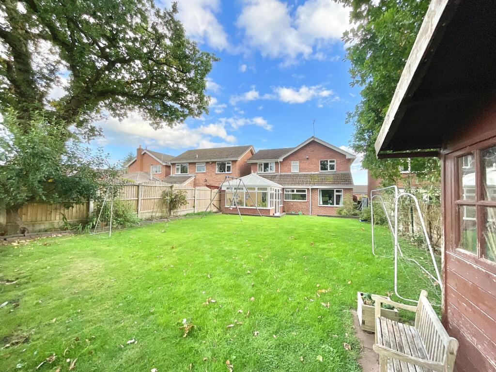 House in Stoke-on-Trent - View 4