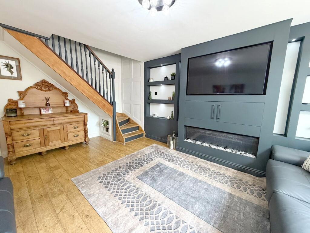 House in Rochdale, Greater Manchester - View 5