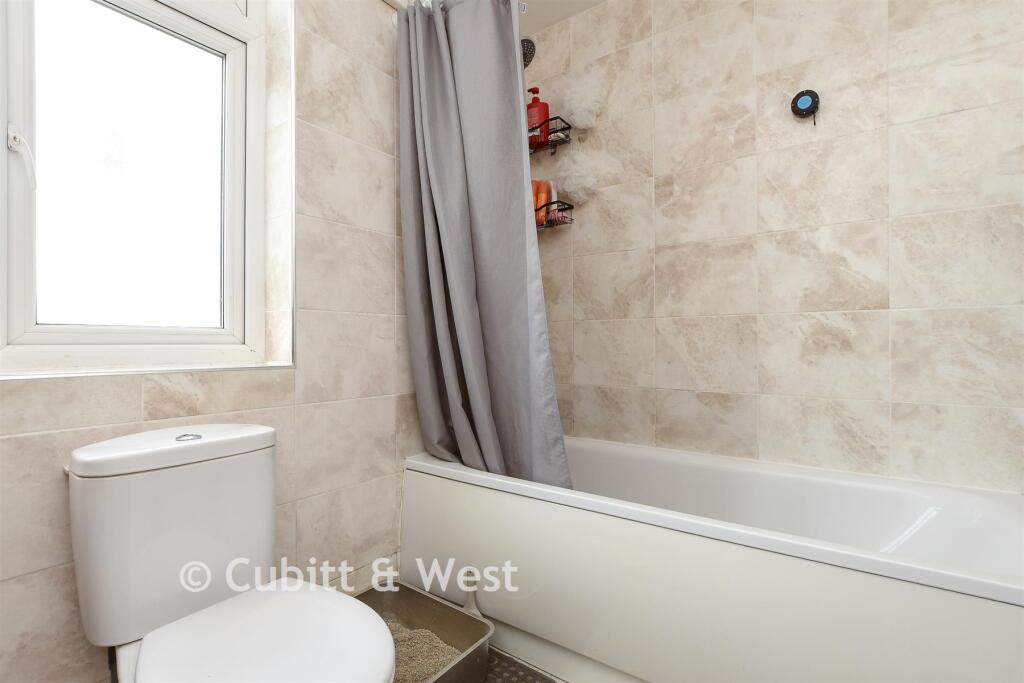 York Street, Mitcham, Surrey - View 5