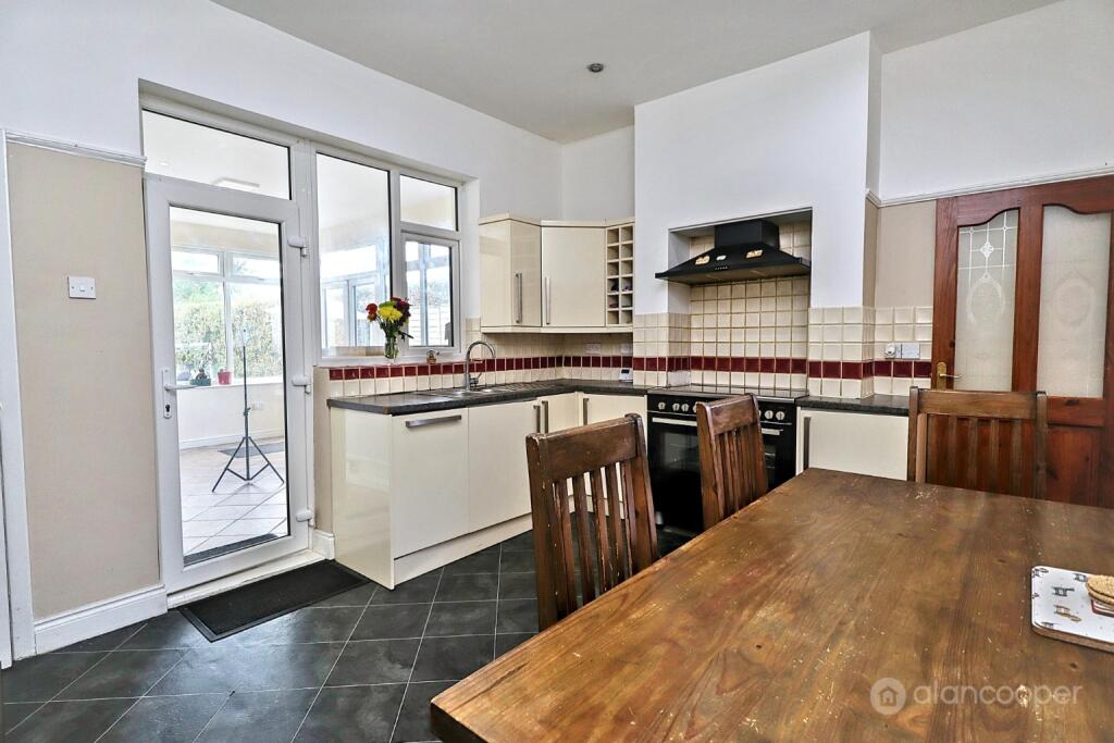 House in Nuneaton and Bedworth, Camp Hill - View 5