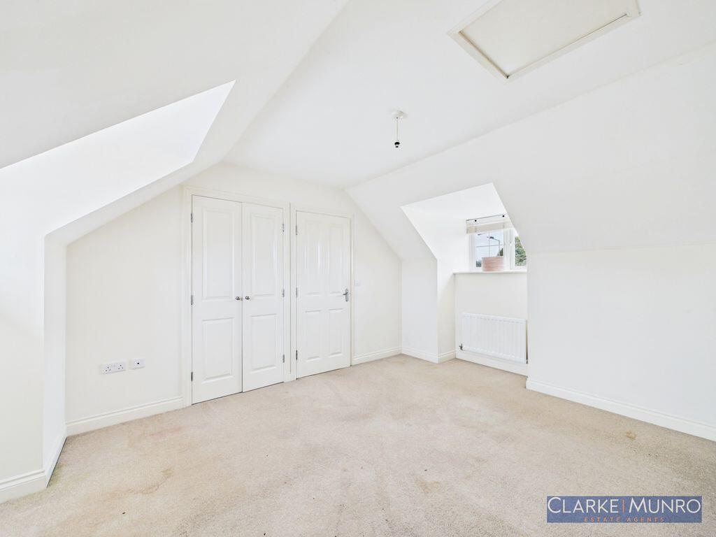 Parkview, Finchale Avenue photo 4