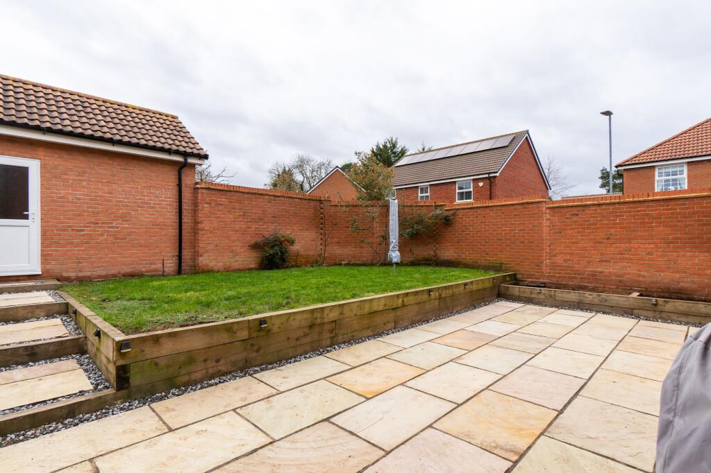 Sleath Drive, Ullesthorpe, LE17 photo 4