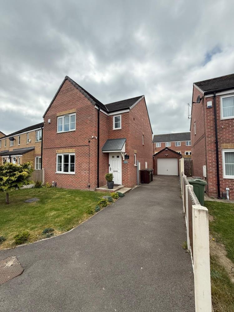 Main image of property: Carleton Glen,  Pontefract