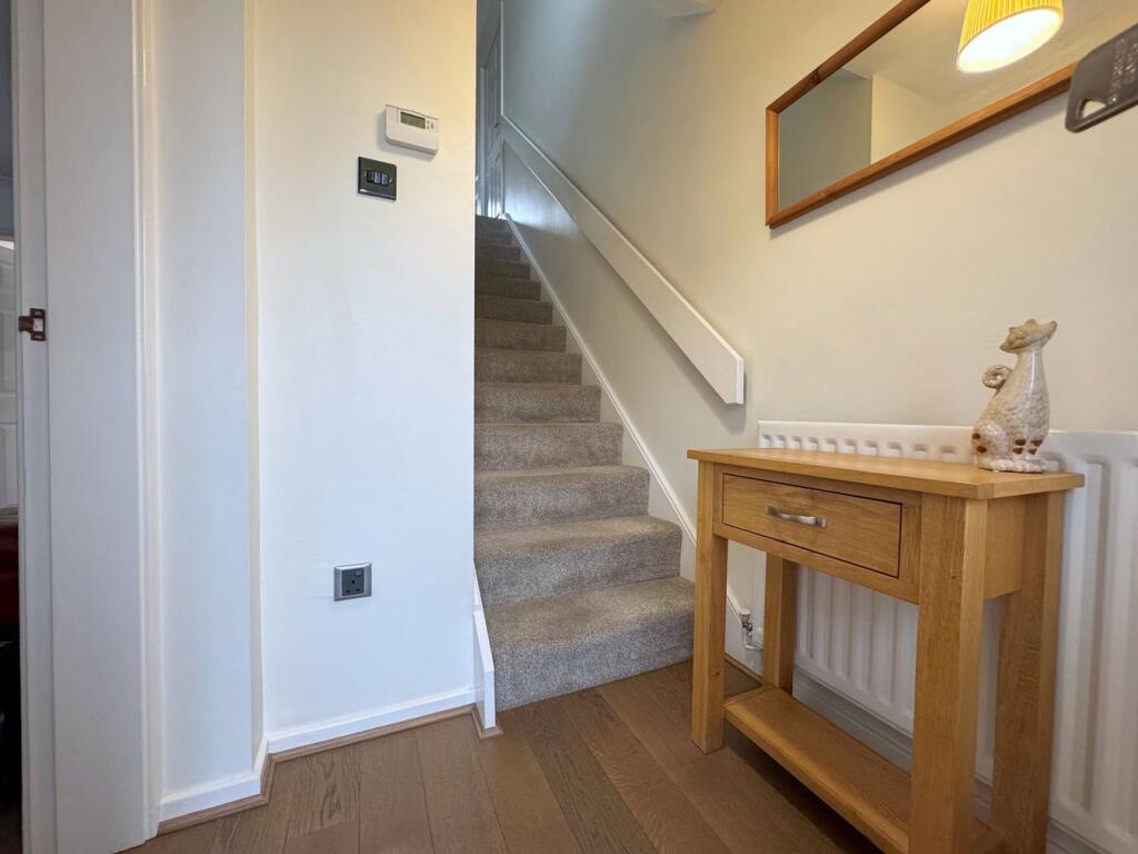 Glencroft Close, Branston, Burton-on-Trent, DE14 photo 2