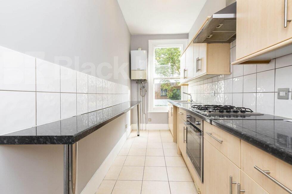 Apartment in London - View 2