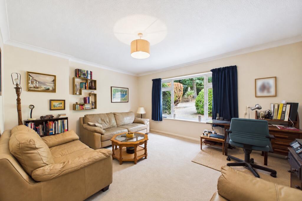House in Sandhurst, Little Sandhurst - View 4