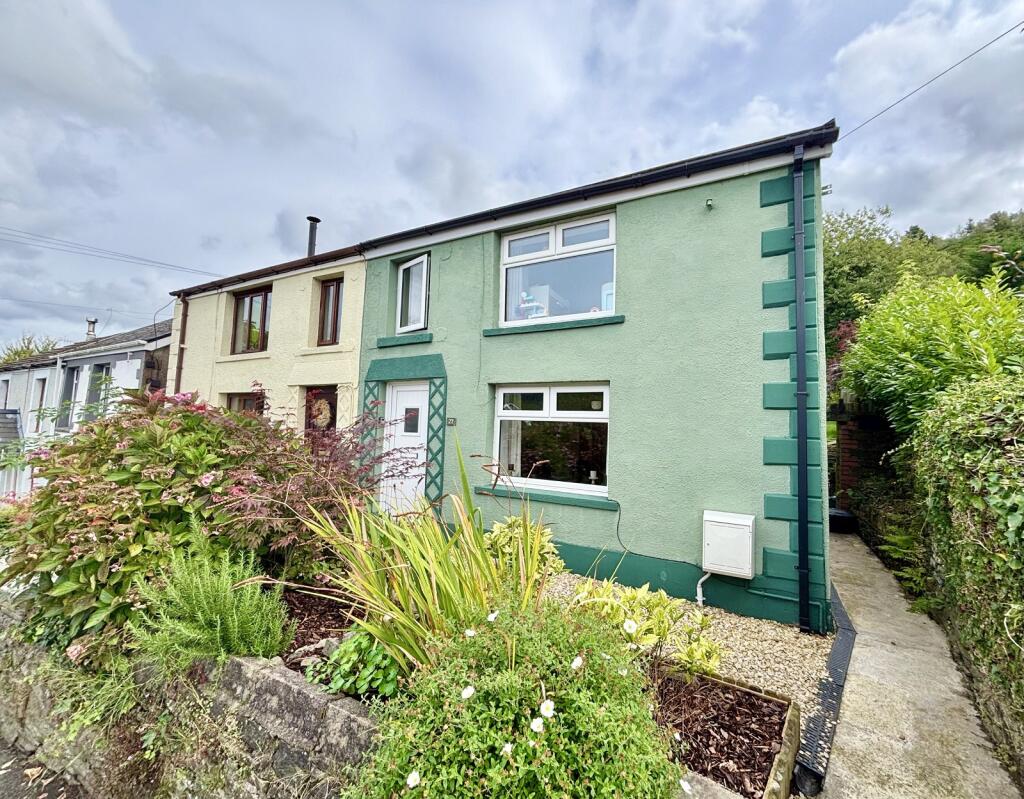 3-bed semi-detached on Alltwen Hill, Pontardawe, Swansea., £199,950