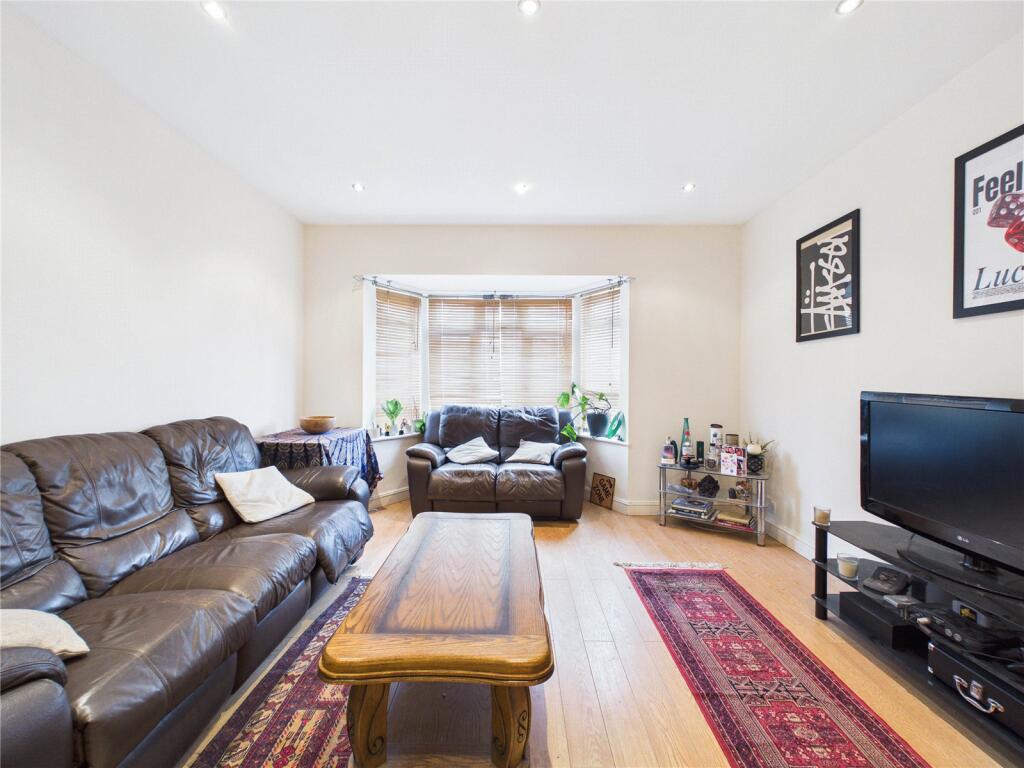 Main image of property: Bloomfield Road, Bristol, BS4