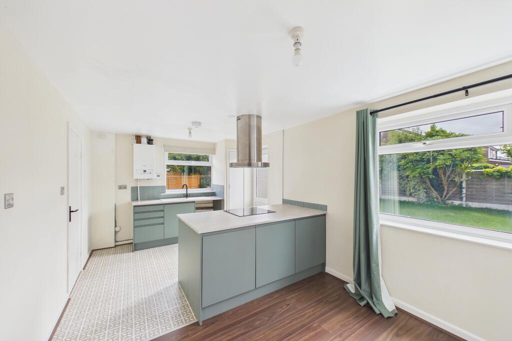 House in Chester, Rowton - View 4