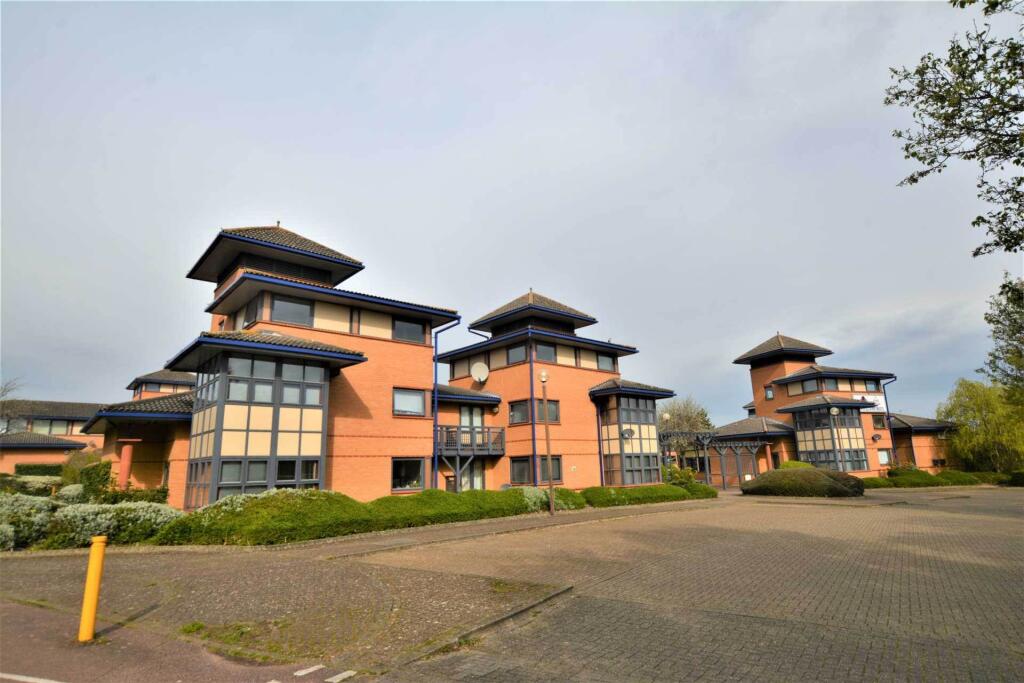 Apartment in Milton Keynes - More