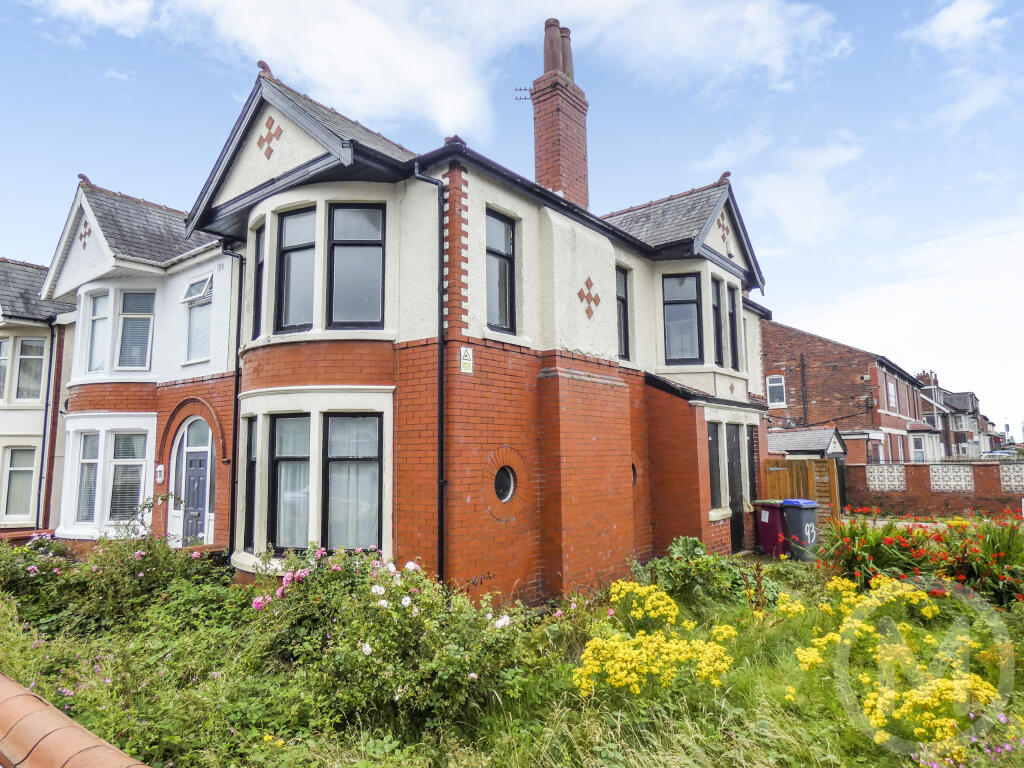 3-bed semi-detached on Knowle Avenue, Bispham, £149,950
