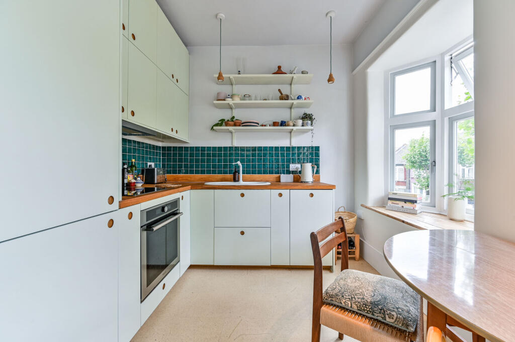 Apartment in London - View 2
