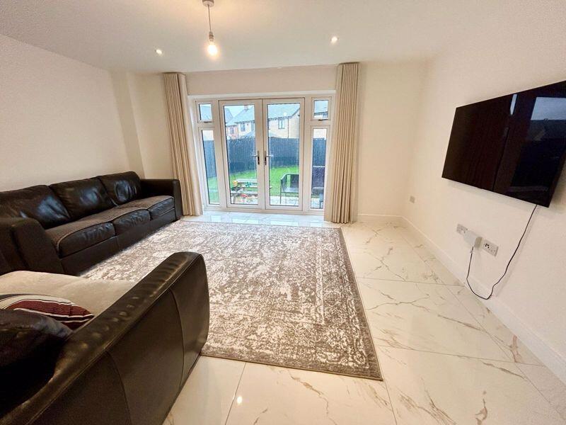 Decima Gardens, Houghton Regis photo 3