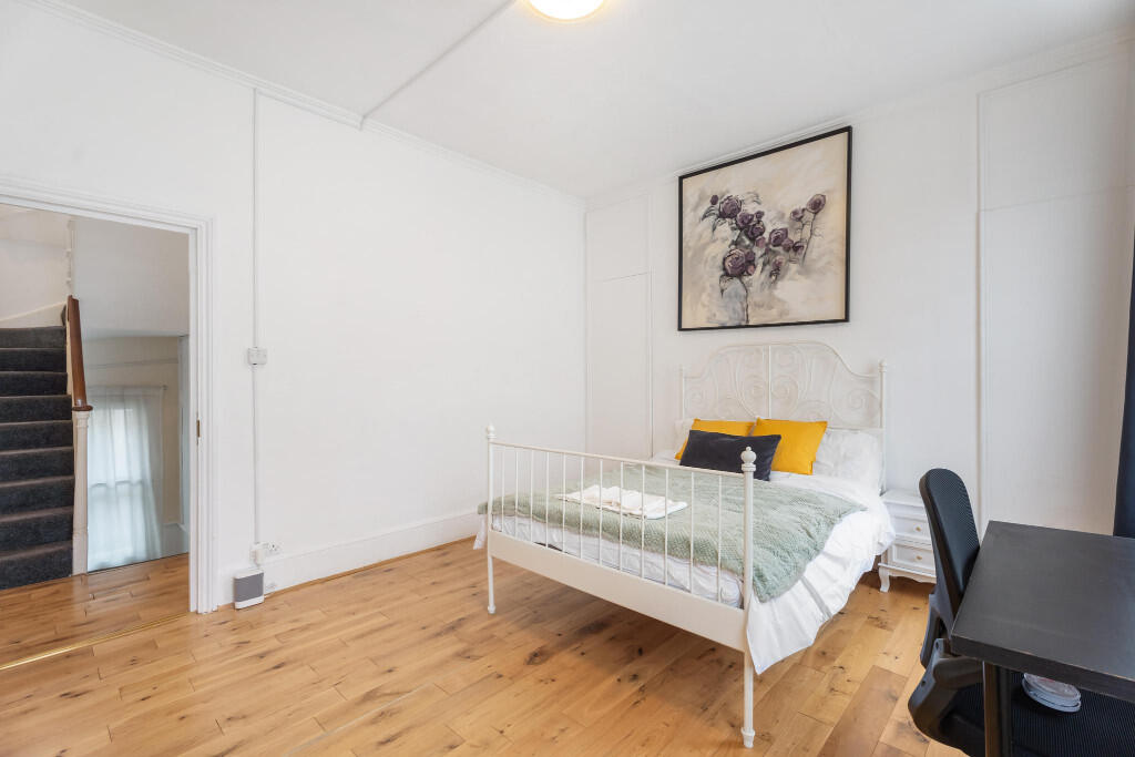3 bedroom flat for rent