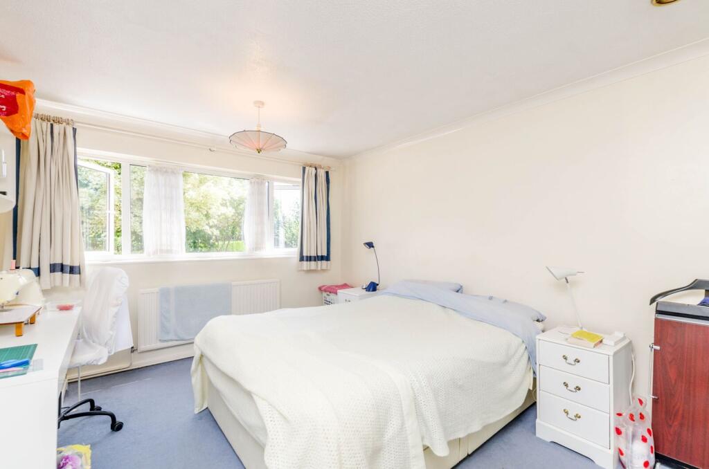 House in London - View 4