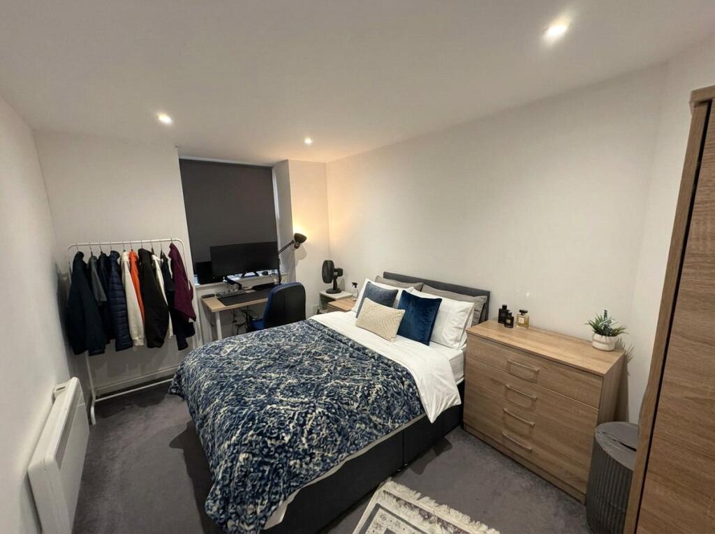 Apartment in Bristol - View 5
