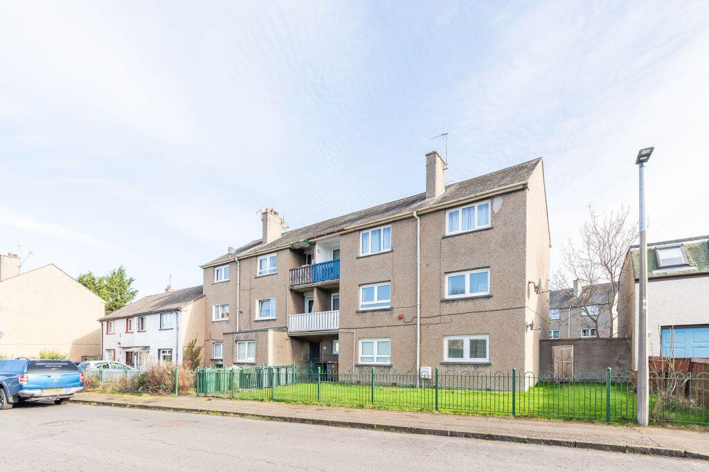 Main image of property: 14/4 St Katharine's Crescent, Gracemount, Edinburgh, EH16 6PU