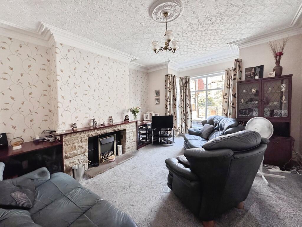 Grange Road, Cleckheaton, BD19 photo 2