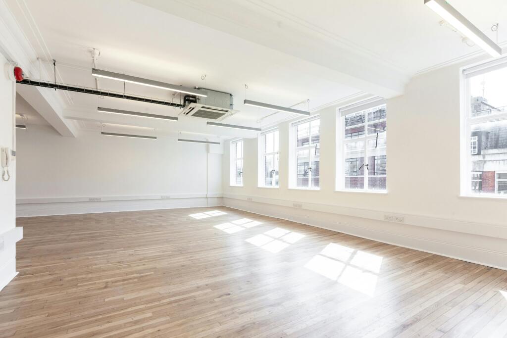 1516 Margaret St  4th Floor 11.jpg