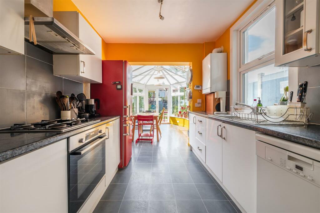 House in London, Forest Gate - View 3