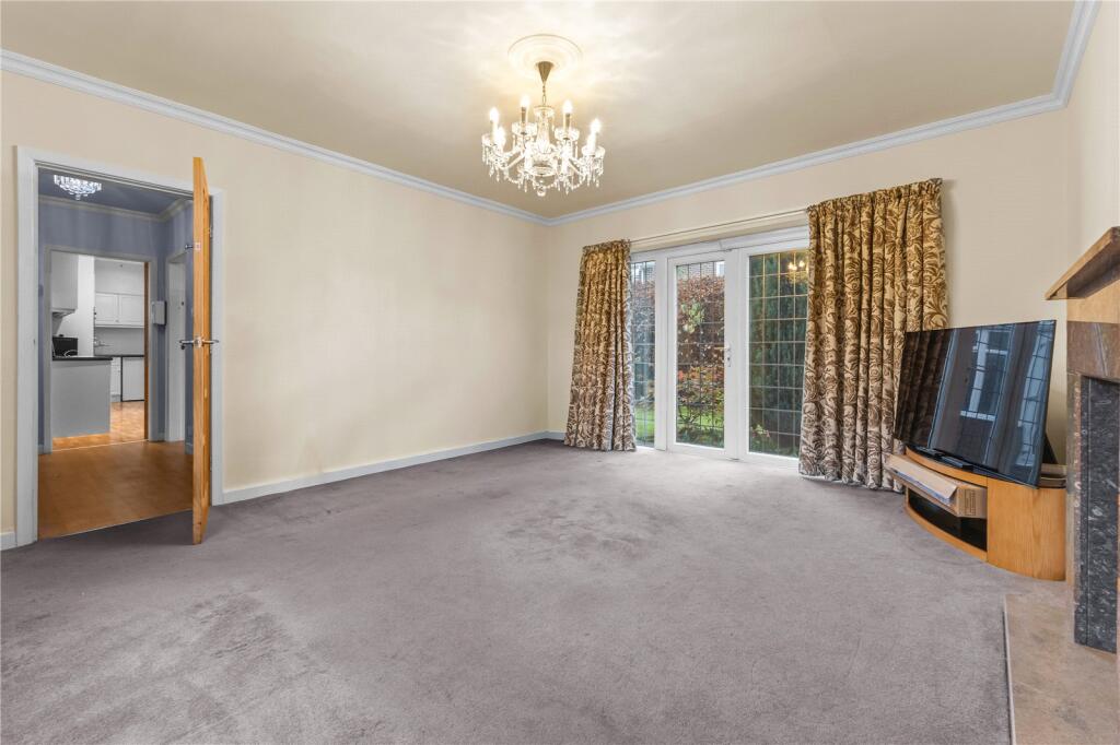 Hall Road, Bowdon, Altrincham, Greater Manchester, WA14 photo 3