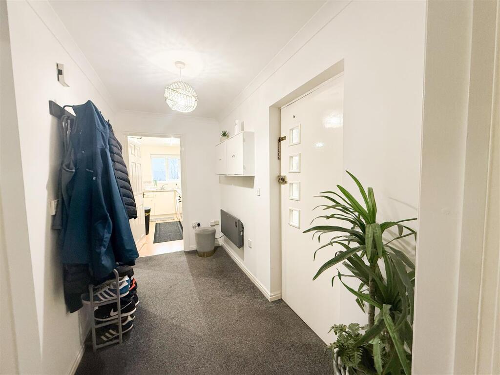 Apartment in Gateshead, North East - View 4