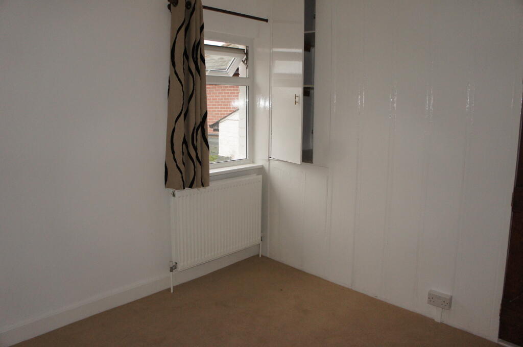 Basin Road, Heybridge Basin, Essex - More