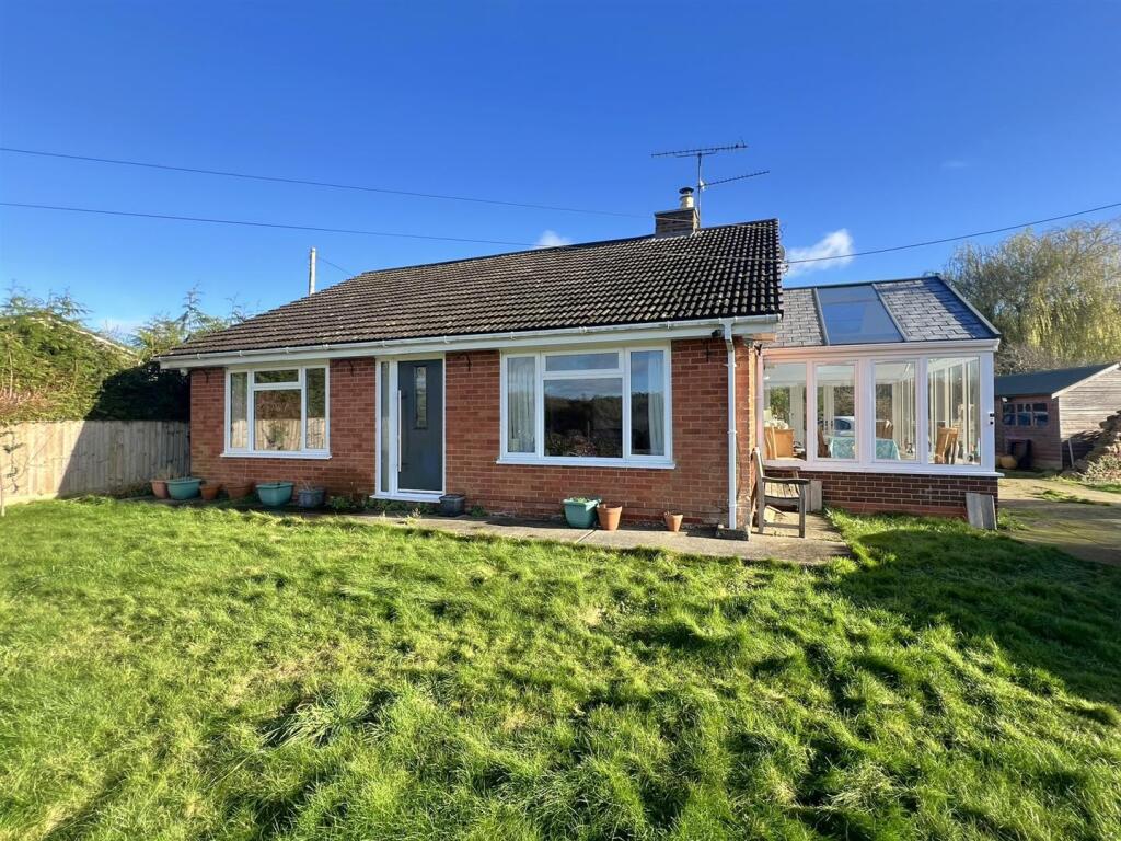 3-bed detached on Office Road, Cinderford, £350,000