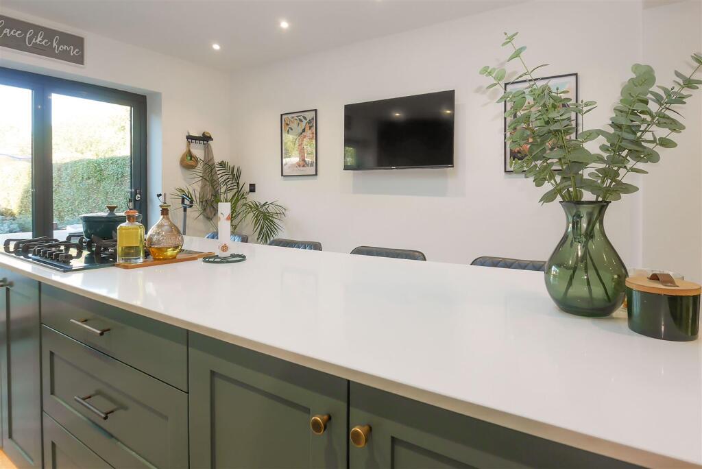 House in Brighton - View 5