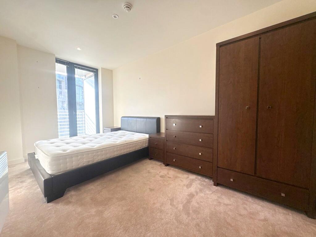 Apartment in Manchester - View 5