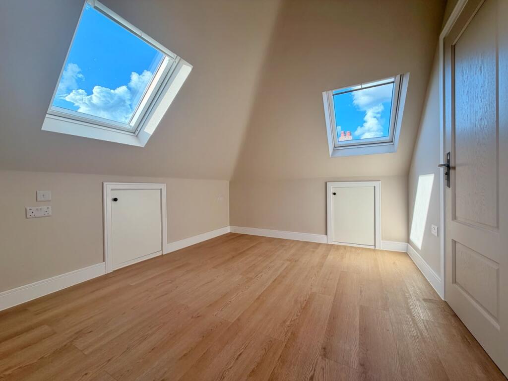 Apartment in Southall - View 2