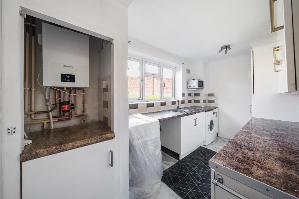 Apartment in Salisbury - More