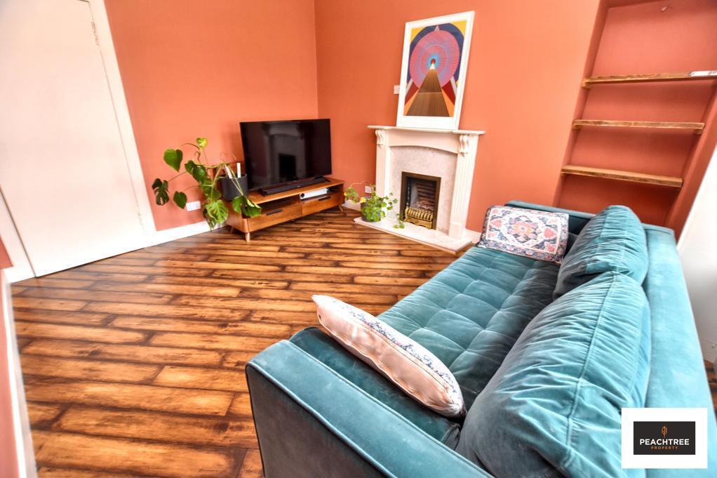 Apartment in Paisley - More