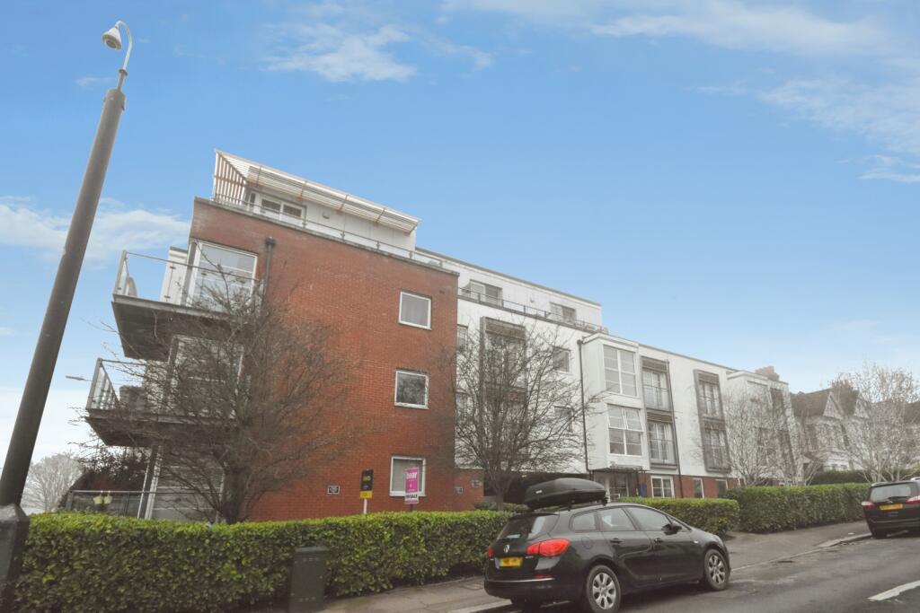 Main image of property: Honiton Road, Southend-On-Sea, Essex, SS1